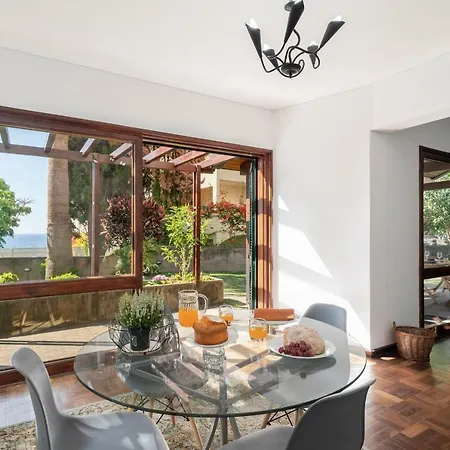 Casa Do Lido By An Island בית נופש פונשל