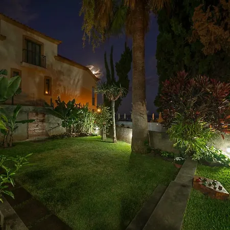 Casa Do Lido By An Island * Funchal (Madeira)