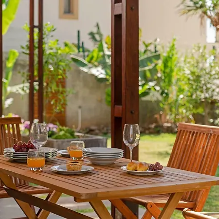 Casa Do Lido By An Island Holiday home *